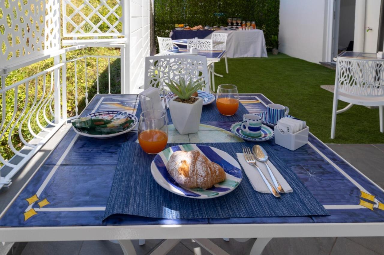Al Chiaro Di Luna Luxury Suites Amalfi Coast Vietri Extérieur photo