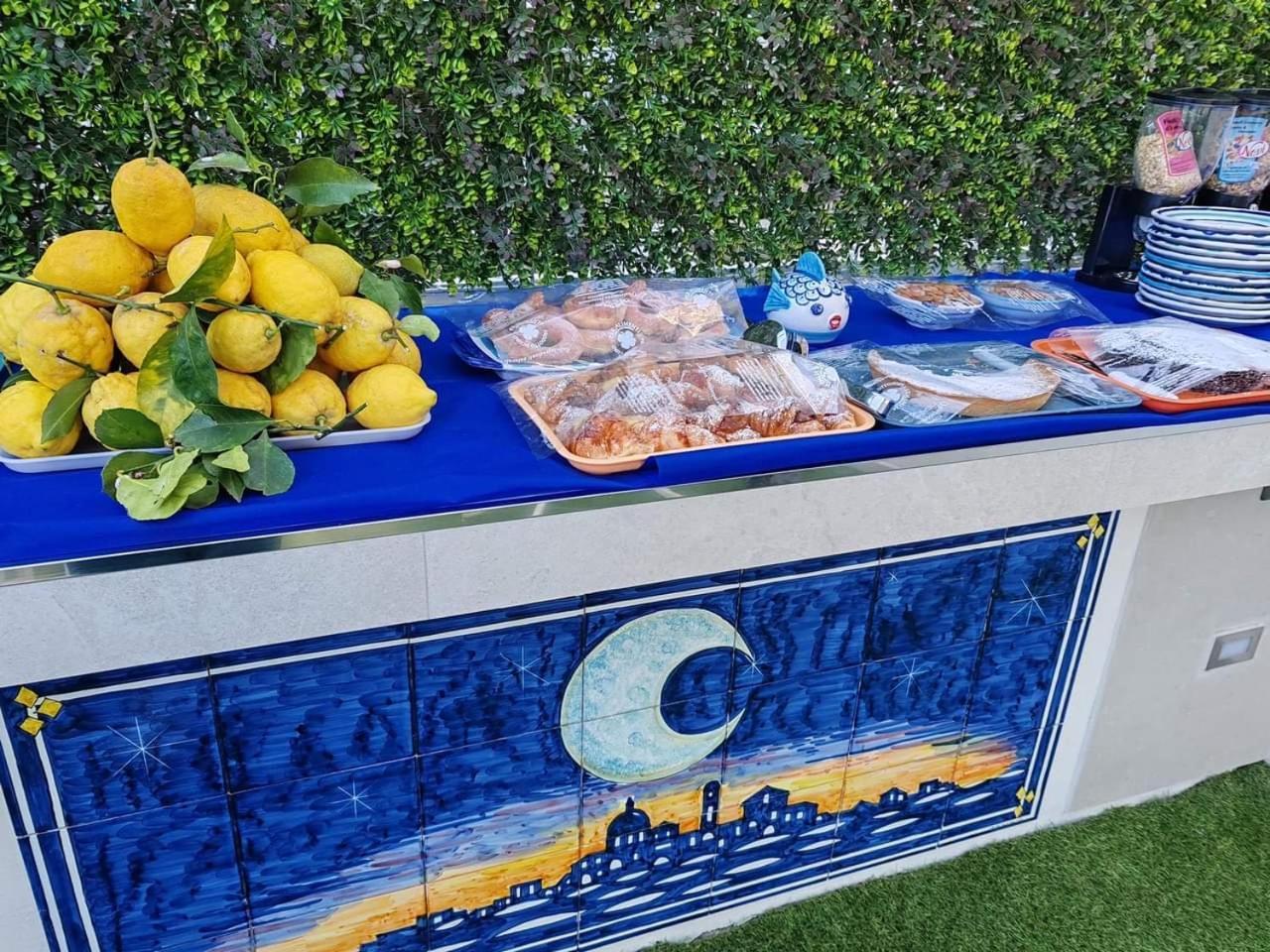 Al Chiaro Di Luna Luxury Suites Amalfi Coast Vietri Extérieur photo